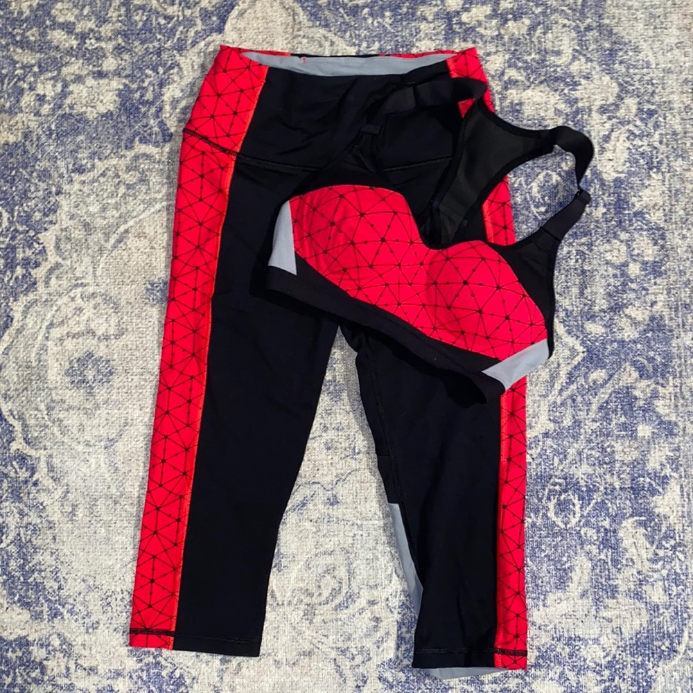 Victoria’s Secret Sport matching set (xs/32B)